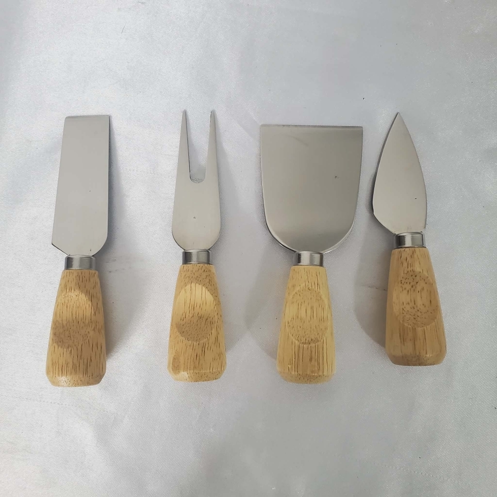 NWOT-Set of 4 Cheese Knives with Wooden Handles - Mini Cheese Knife Set
